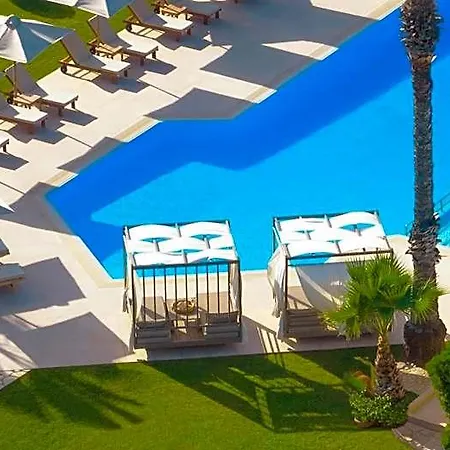 Hotel San Giovanni And 4*